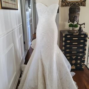 Yumi Katsura Couture Beaded Chantilly Lace Gown Sz 12 (Fits Like 8-10)